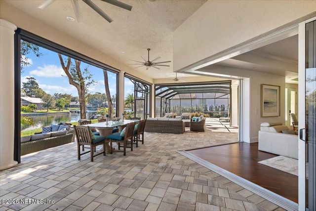 821 QUEENS HARBOR Boulevard, Jacksonville, FL 32225