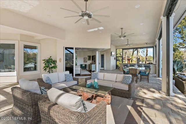 821 QUEENS HARBOR Boulevard, Jacksonville, FL 32225