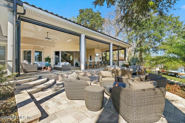 821 QUEENS HARBOR Boulevard, Jacksonville, FL 32225