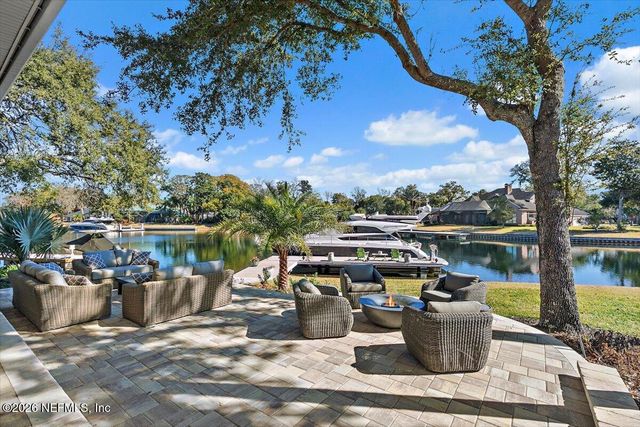 821 QUEENS HARBOR Boulevard, Jacksonville, FL 32225