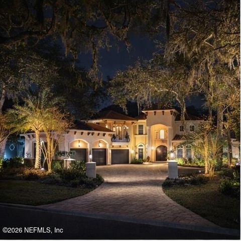 821 QUEENS HARBOR Boulevard, Jacksonville, FL 32225