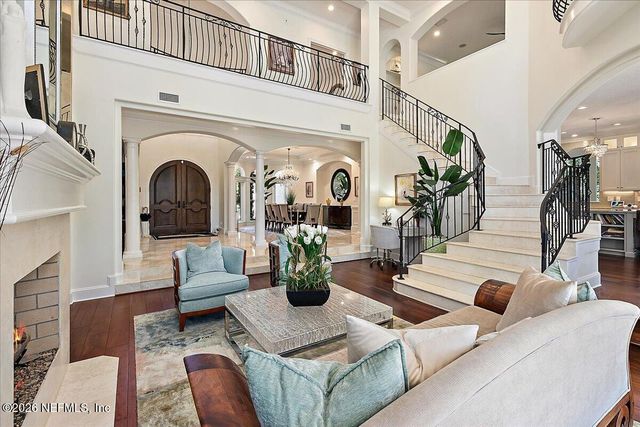 821 QUEENS HARBOR Boulevard, Jacksonville, FL 32225