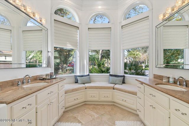 821 QUEENS HARBOR Boulevard, Jacksonville, FL 32225