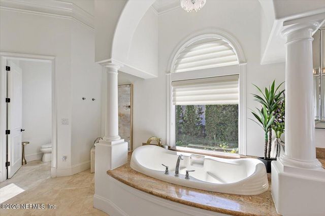 821 QUEENS HARBOR Boulevard, Jacksonville, FL 32225
