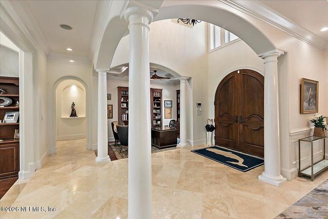 821 QUEENS HARBOR Boulevard, Jacksonville, FL 32225