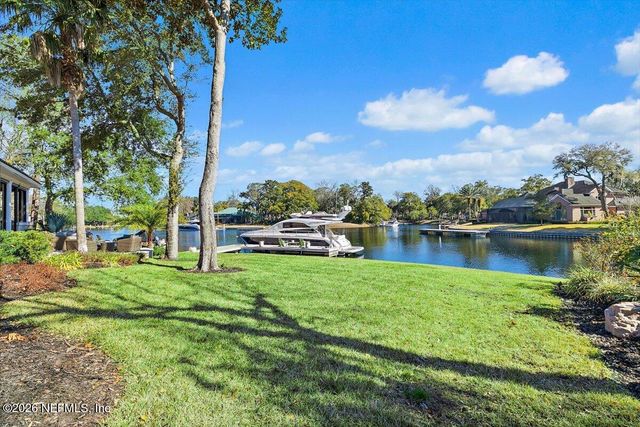821 QUEENS HARBOR Boulevard, Jacksonville, FL 32225