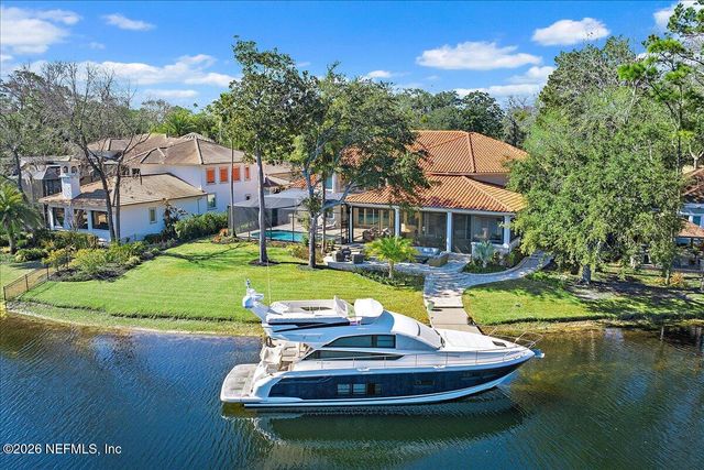 821 QUEENS HARBOR Boulevard, Jacksonville, FL 32225