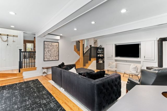 3 Faria Farm Rd, Berkley, MA 02779
