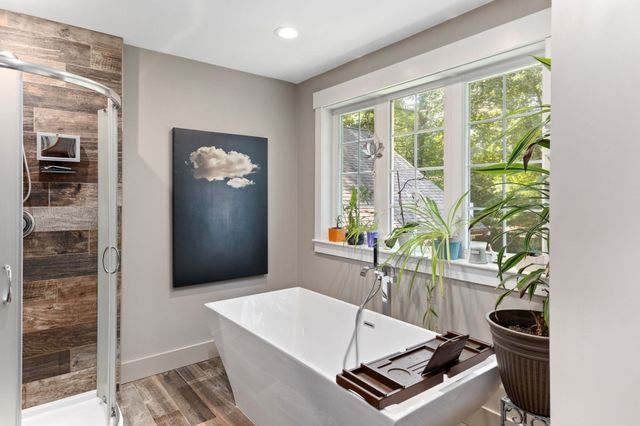 3 Faria Farm Rd, Berkley, MA 02779