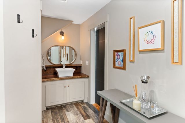 3 Faria Farm Rd, Berkley, MA 02779