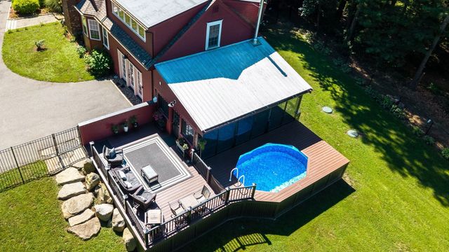 3 Faria Farm Rd, Berkley, MA 02779