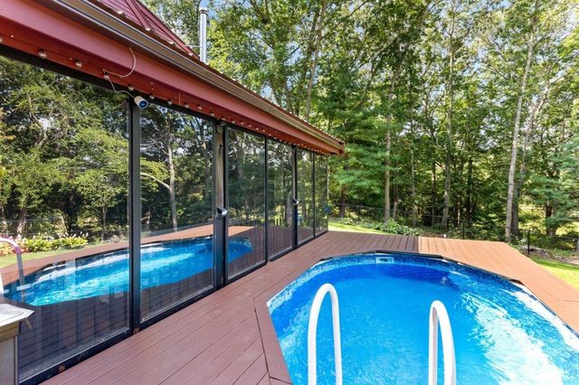 3 Faria Farm Rd, Berkley, MA 02779