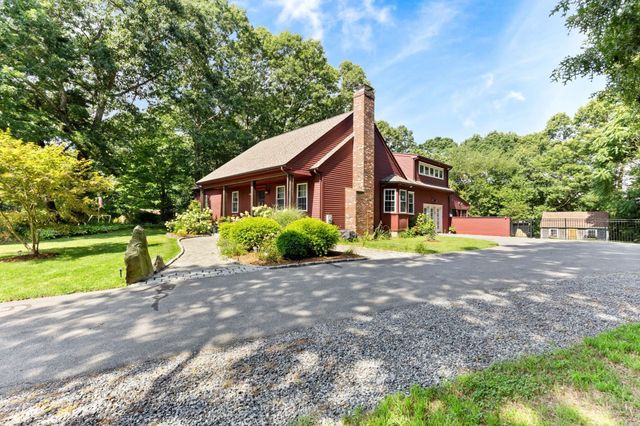 3 Faria Farm Rd, Berkley, MA 02779