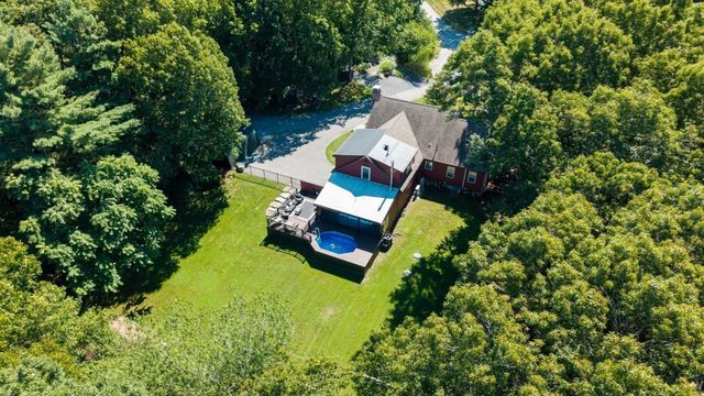 3 Faria Farm Rd, Berkley, MA 02779