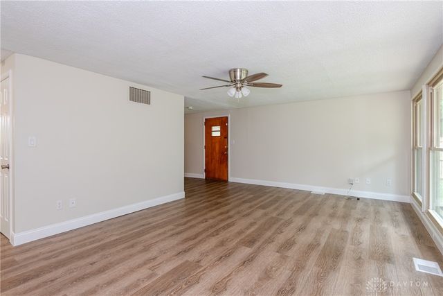 3120 Waltham Avenue, Dayton, OH 45429