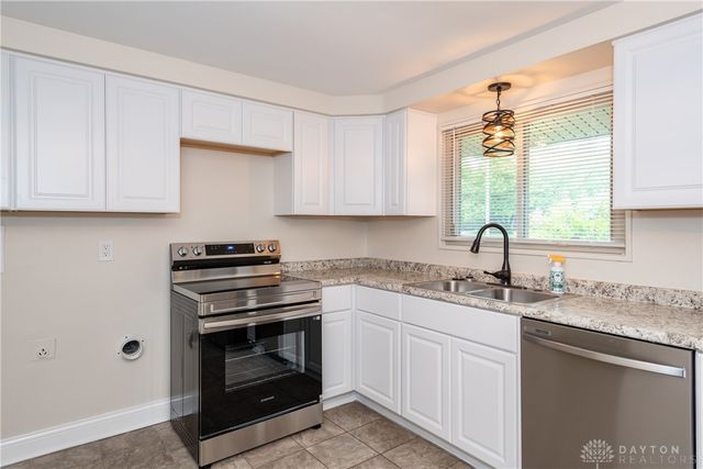 3120 Waltham Avenue, Dayton, OH 45429