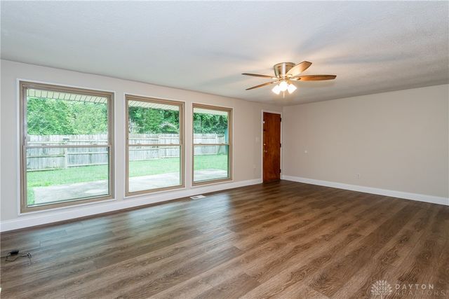 3120 Waltham Avenue, Dayton, OH 45429