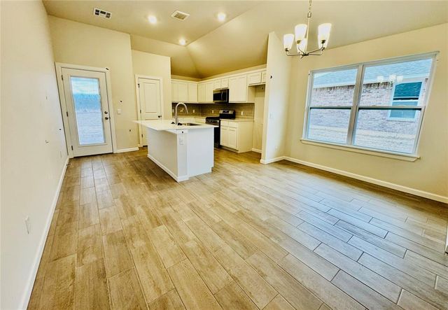 20674 Brush Creek Boulevard, Harrah, OK 73045