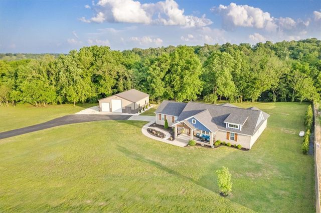 16233 Highway 16, Fayetteville, AR 72704