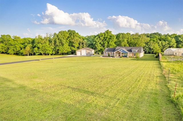 16233 Highway 16, Fayetteville, AR 72704