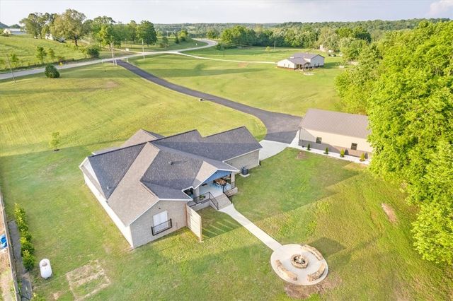 16233 Highway 16, Fayetteville, AR 72704