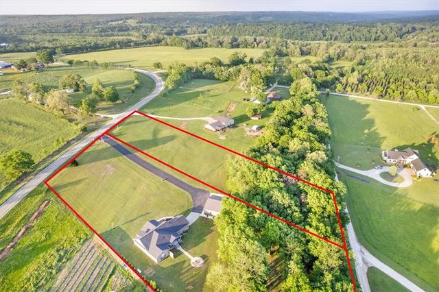 16233 Highway 16, Fayetteville, AR 72704
