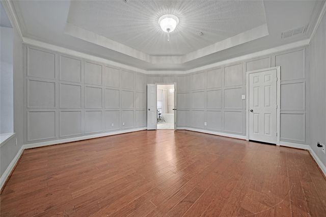 27 W Prairie Dawn Circle, The Woodlands, TX 77385