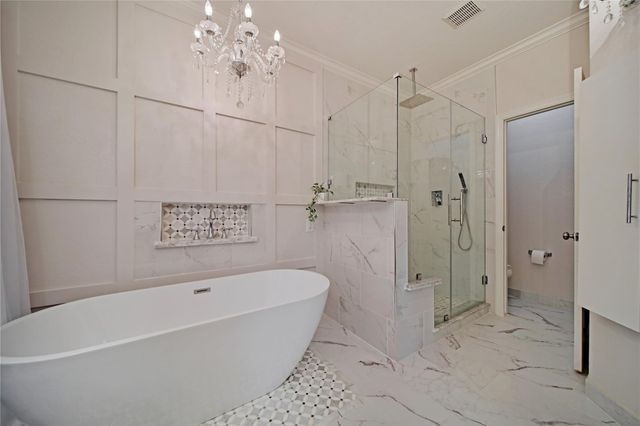 27 W Prairie Dawn Circle, The Woodlands, TX 77385