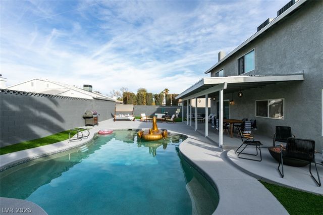 2000 Springview Drive, Las Vegas, NV 89146