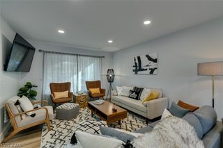 2000 Springview Drive, Las Vegas, NV 89146