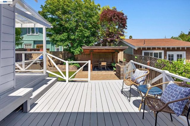 3103 Central Ave, Alameda, CA 94501