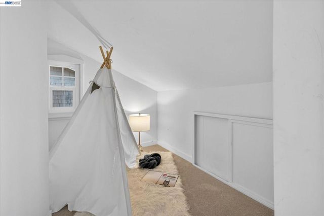 3103 Central Ave, Alameda, CA 94501