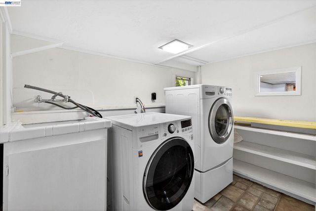 3103 Central Ave, Alameda, CA 94501