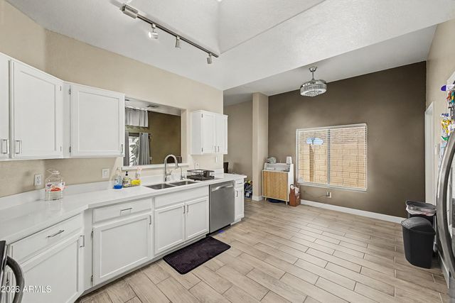 7006 E JENSEN Street 33, Mesa, AZ 85207