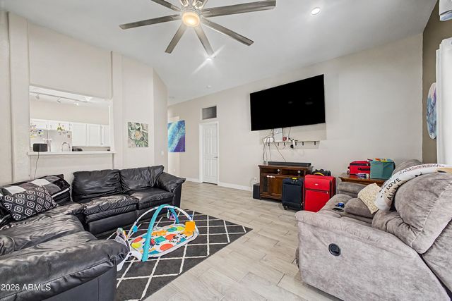 7006 E JENSEN Street 33, Mesa, AZ 85207