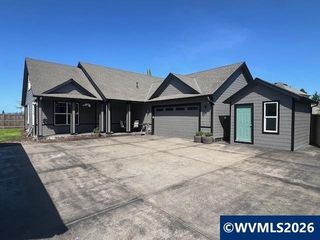 3730 Hemlock Pl SE, Albany, OR 97322