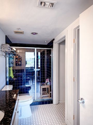 2502 Live Oak Street 301, Dallas, TX 75204