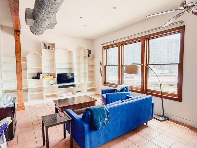 2502 Live Oak Street 301, Dallas, TX 75204