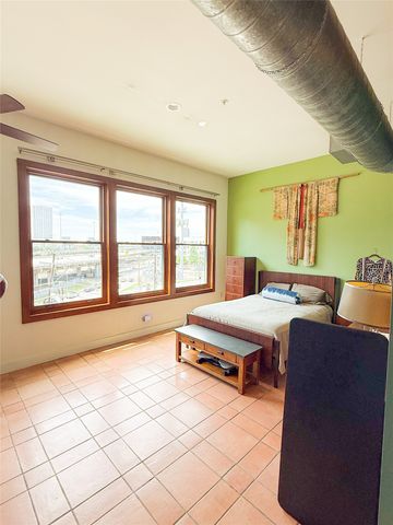 2502 Live Oak Street 301, Dallas, TX 75204