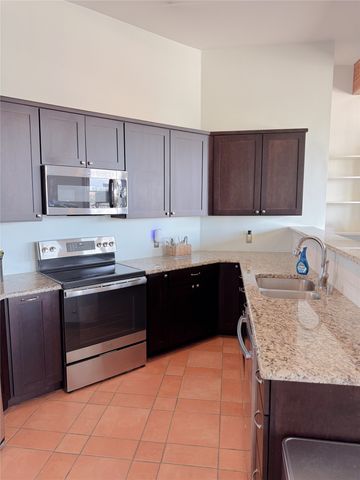 2502 Live Oak Street 301, Dallas, TX 75204