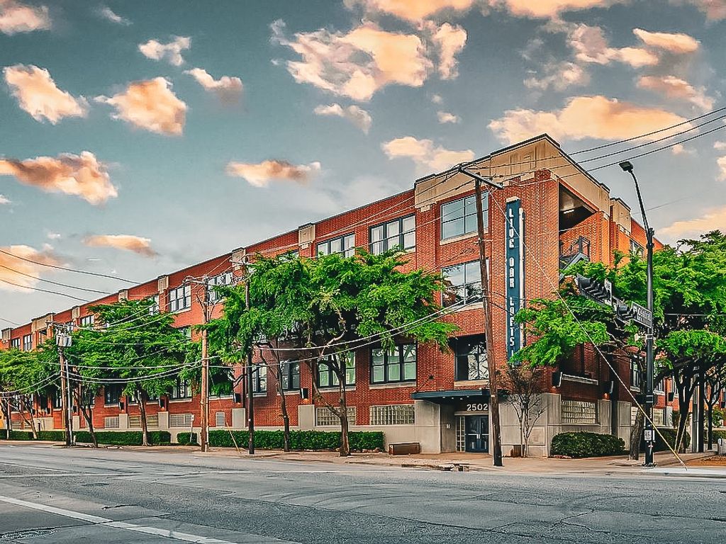 2502 Live Oak Street 301, Dallas, TX 75204
