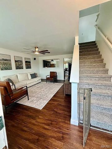 3555 Pearson Pointe, Unincorporated, MO 63129