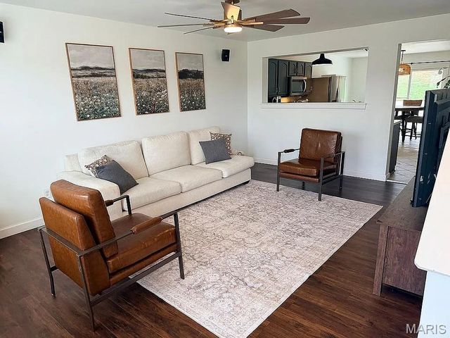 3555 Pearson Pointe, Unincorporated, MO 63129