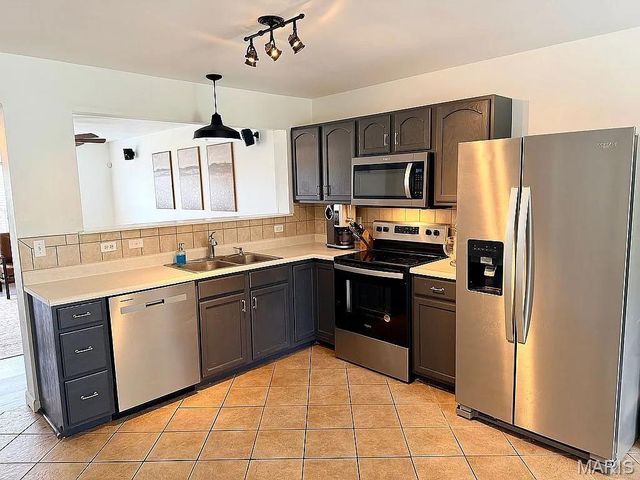 3555 Pearson Pointe, Unincorporated, MO 63129