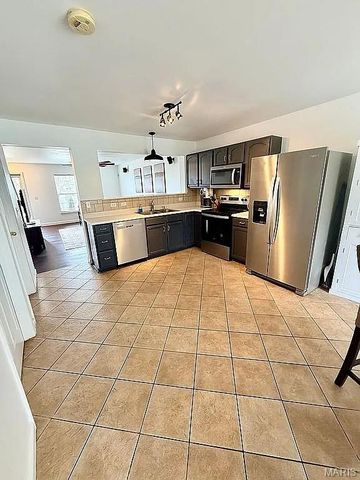 3555 Pearson Pointe, Unincorporated, MO 63129