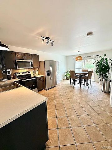 3555 Pearson Pointe, Unincorporated, MO 63129