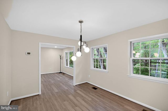 3142 SEARSMONT PL, Herndon, VA 20171