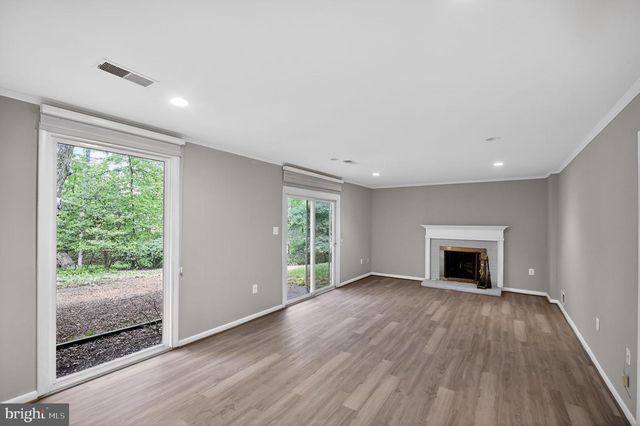 3142 SEARSMONT PL, Herndon, VA 20171