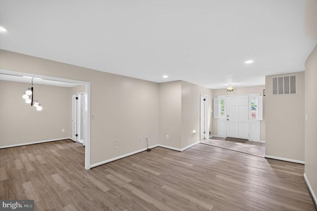 3142 SEARSMONT PL, Herndon, VA 20171