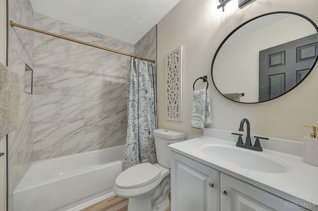 1295 Locust Forge Lane, Lebanon, OH 45036